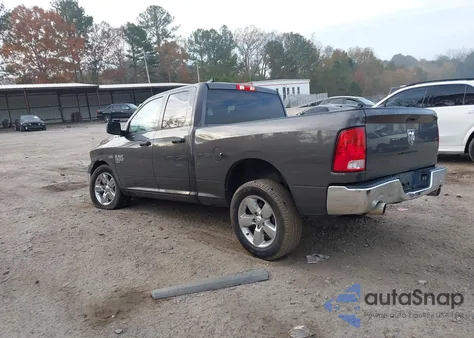 2022 Ram 1500 Classic Tradesman 4X2 6'4 Box z USA, uszkodzony, nr VIN 1C6RR6FT3NS158577